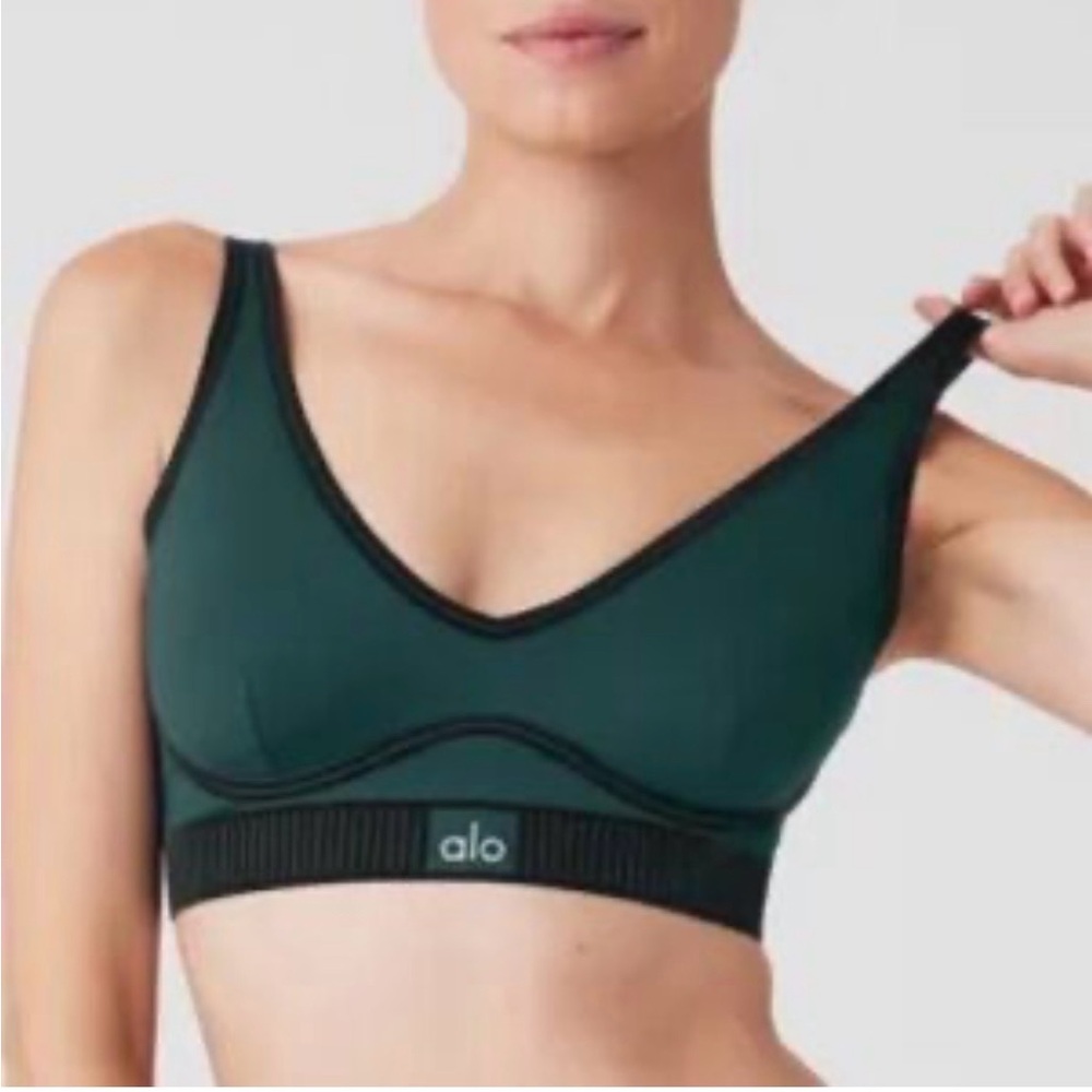 ALO Airlift Line Up Bra Midnight Green Size Large